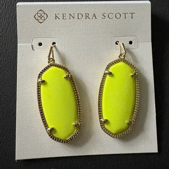 Kendra Scott Yellow Gold Earrings - Picture 4 of 5
